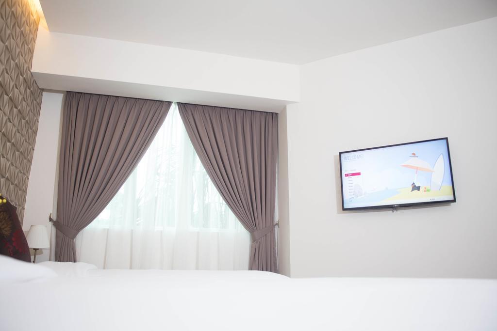 Qlassic Hotel Sepang Exterior photo